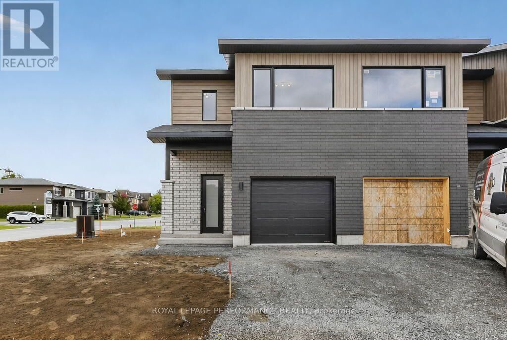Property Photo: 2473 Gray Crescent ON K4K 0H3