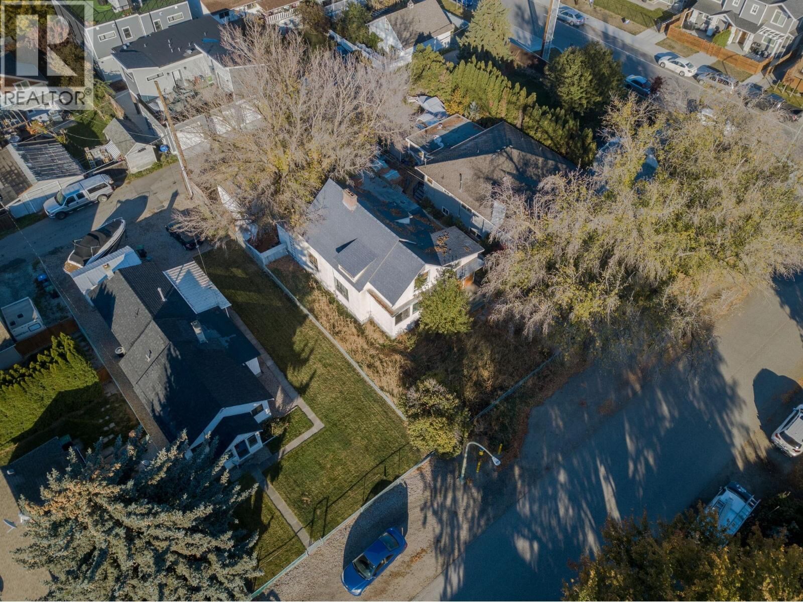 Property Photo: 2166 Aberdeen Street BC V1Y 2T4