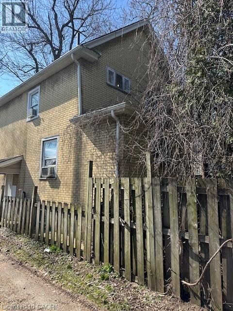 Property Photo: 4115 May Avenue West ON L2E 3H6