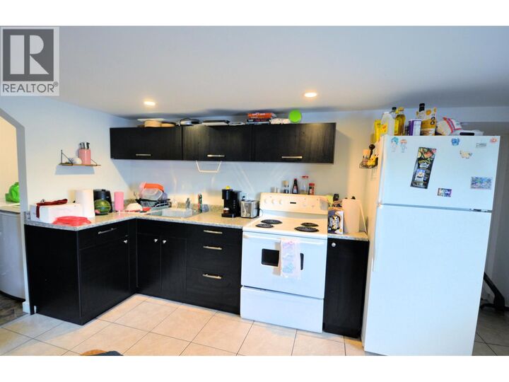 Property Photo: 905 La Salle Avenue BC V2L 4J4