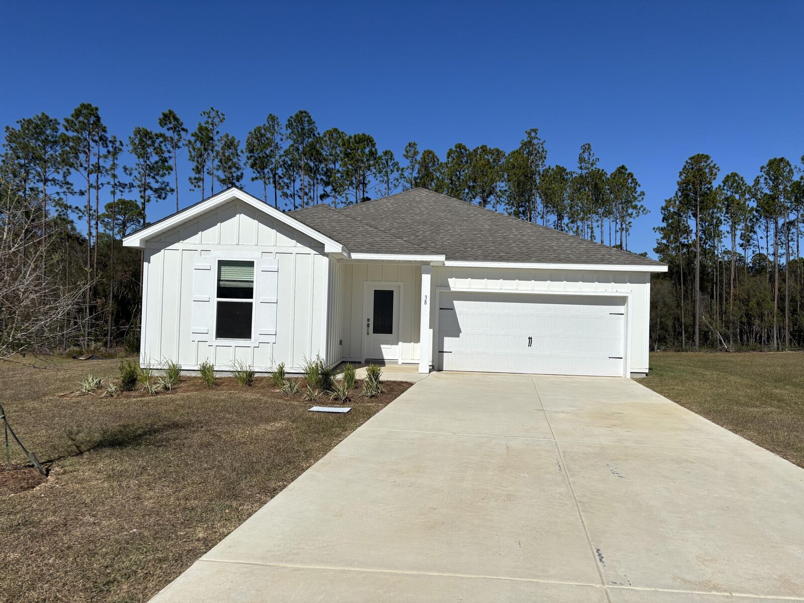 Property Photo: 38 Free Point Circle FL 32439