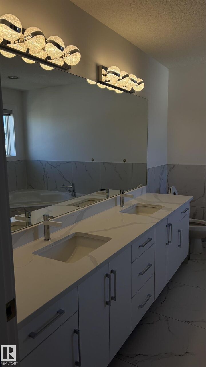Property Photo:  16620 79 Street NW  AB T5Z 3V9 