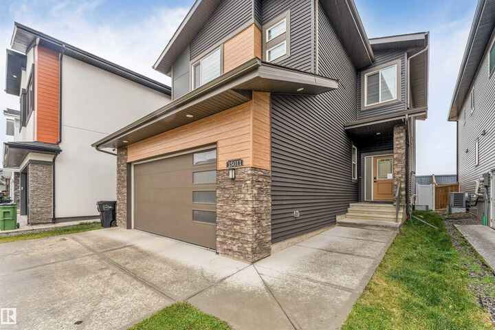 Property Photo: 15011 10 Street NW NW AB T5Y 4C8