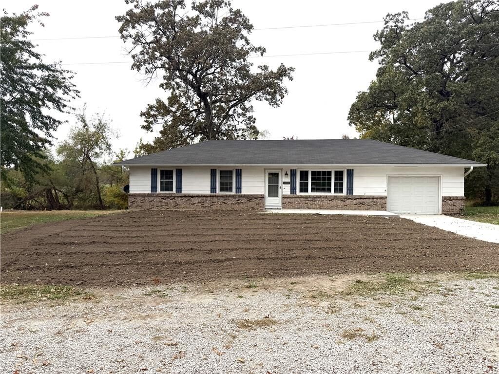 Property Photo: 15120 Liv 240 N/A MO 64601