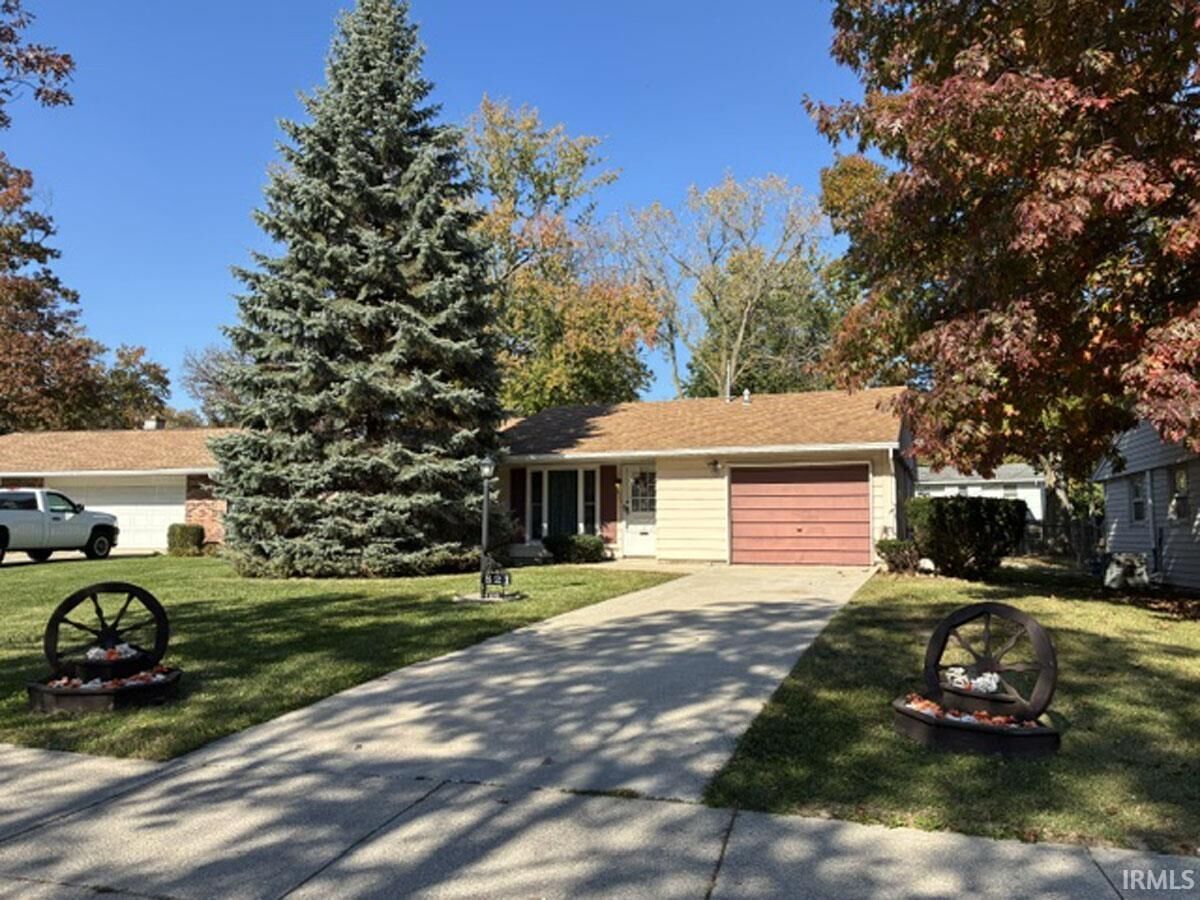 Property Photo: 821 Lemonwood Court IN 46825