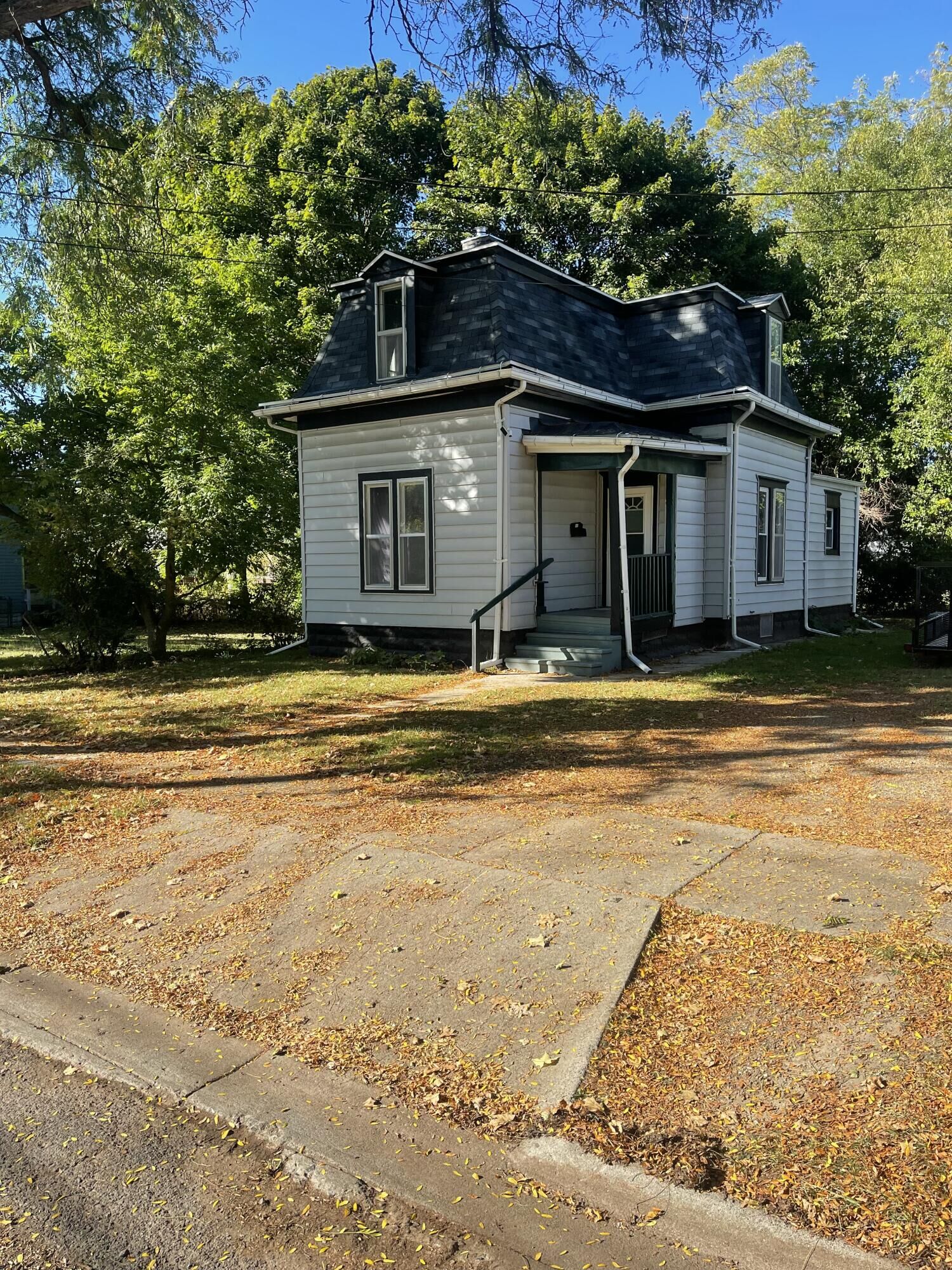 Property Photo: 1034 Williams Street MI 49203