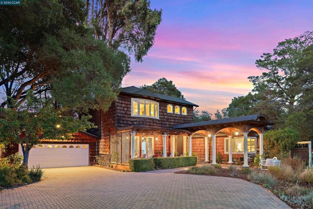 Property Photo:  799 Moraga Rd  CA 94549 