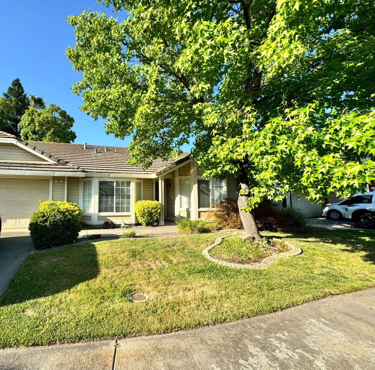 Property Photo: 204 Sapphire Court CA 95678