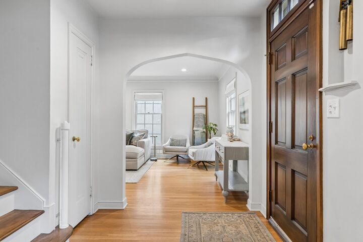 Property Photo:  588 Montrose Lane  MN 55116 