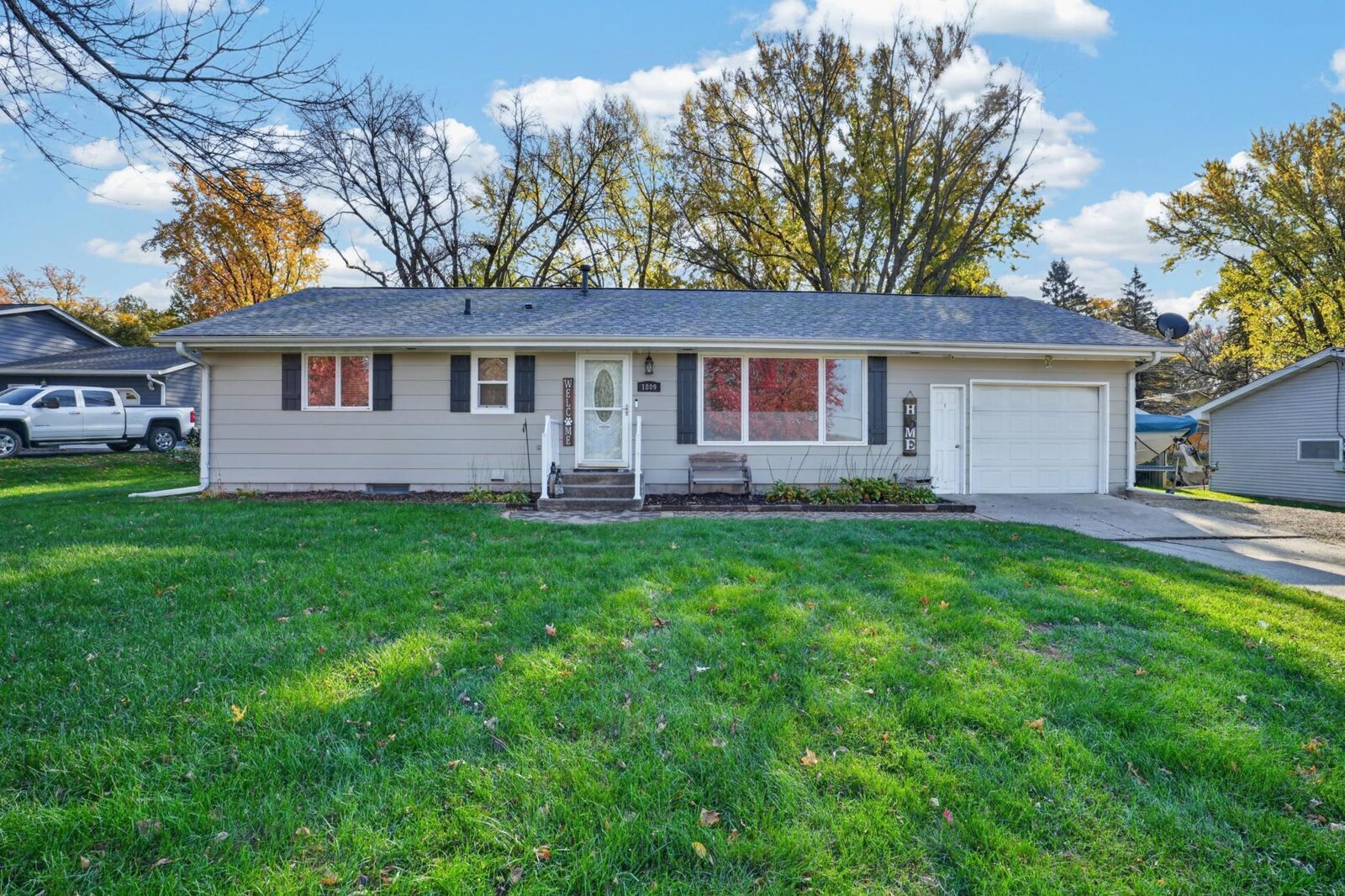 Property Photo: 1809 Jefferson Road MN 55057