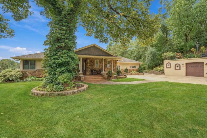 Property Photo:  154 Twin Lake Boulevard  MN 55127 