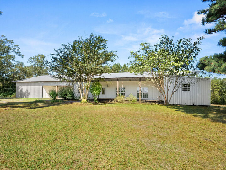 Property Photo:  250 Leonard Hunt Rd  LA 71446 
