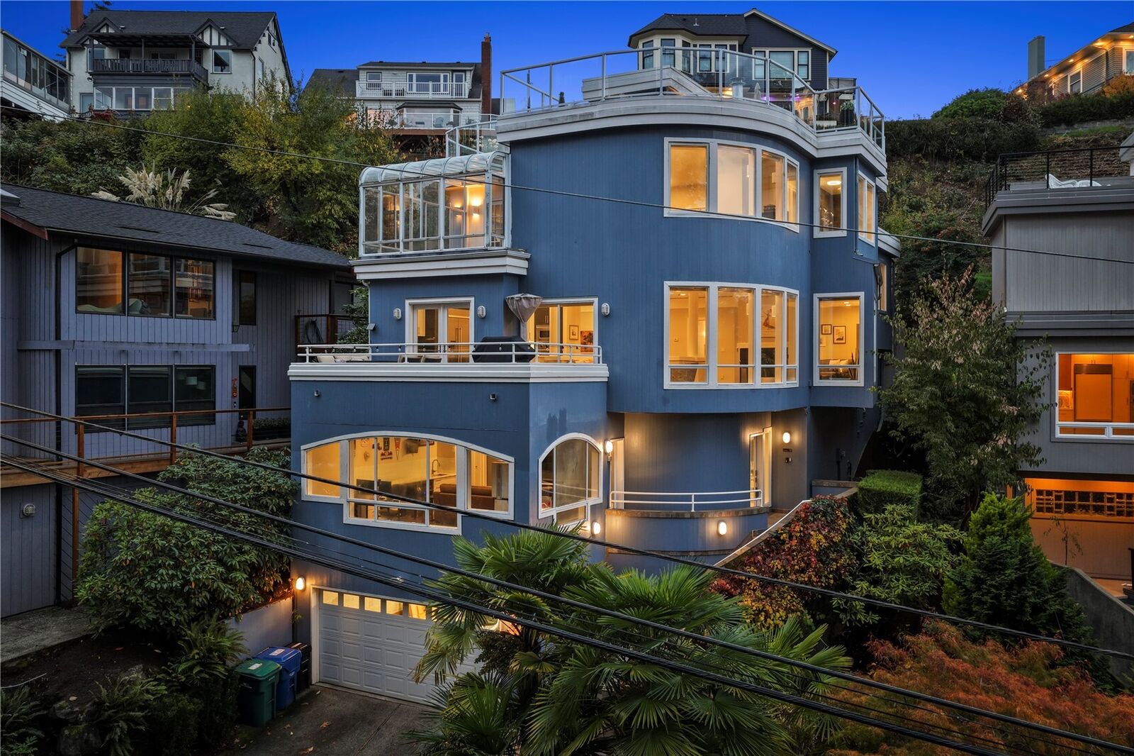 Property Photo: 1721 Ferry Avenue SW WA 98116