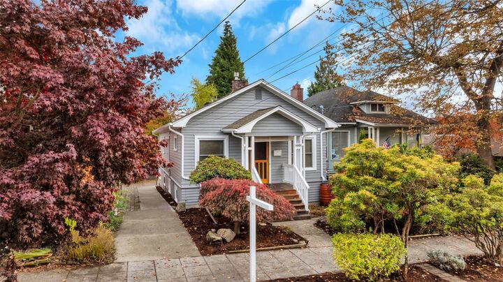 Property Photo:  4464  Whitman Avenue N  WA 98103 