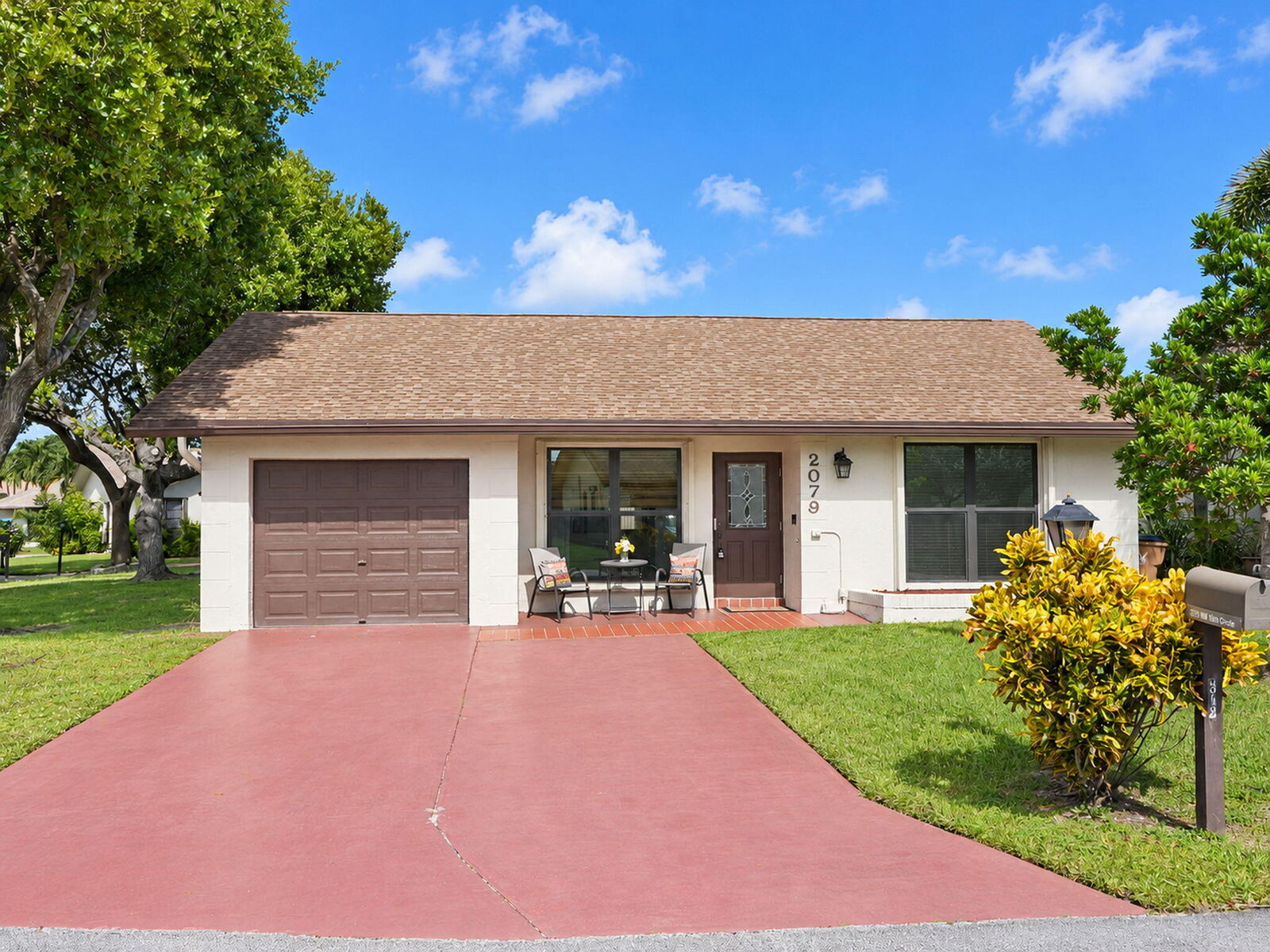 Property Photo: 2079 SW 16th Circle FL 33442