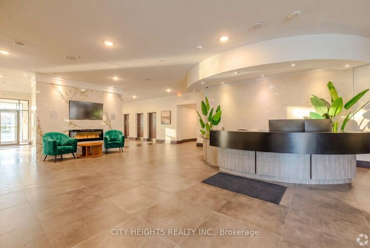 Property Photo:  200 Old Carriage Drive 402  ON N2P 1Z7 