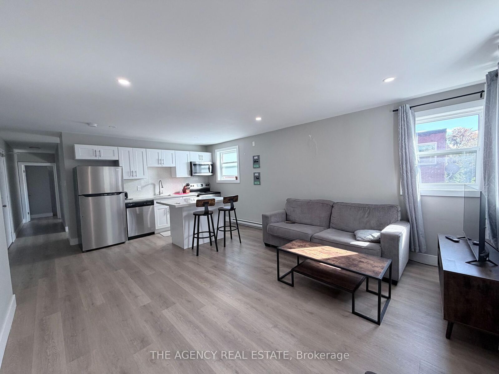Property Photo:  100 King Edward Avenue 9  ON N5Z 3T1 