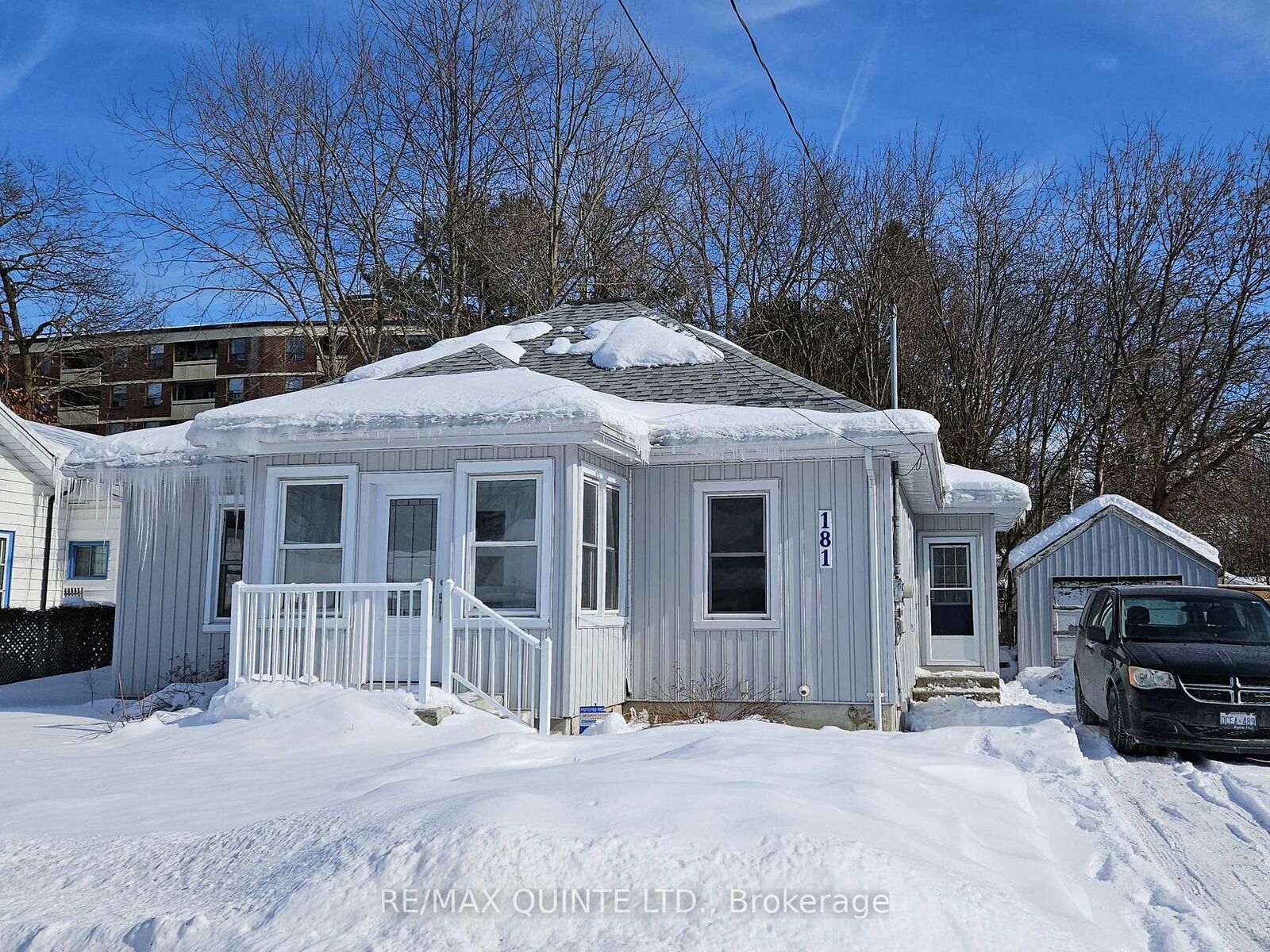 Property Photo: 181 Burnham Street ON K8N 3S1