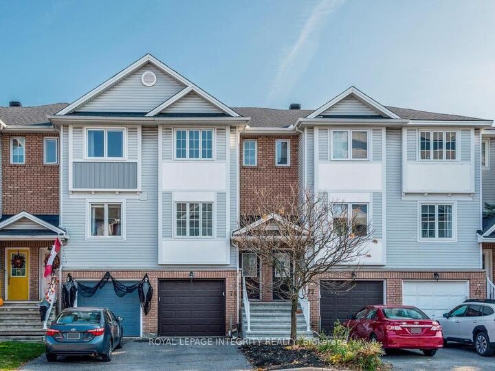 Property Photo: 74 Manhattan Crescent ON K2C 4B8