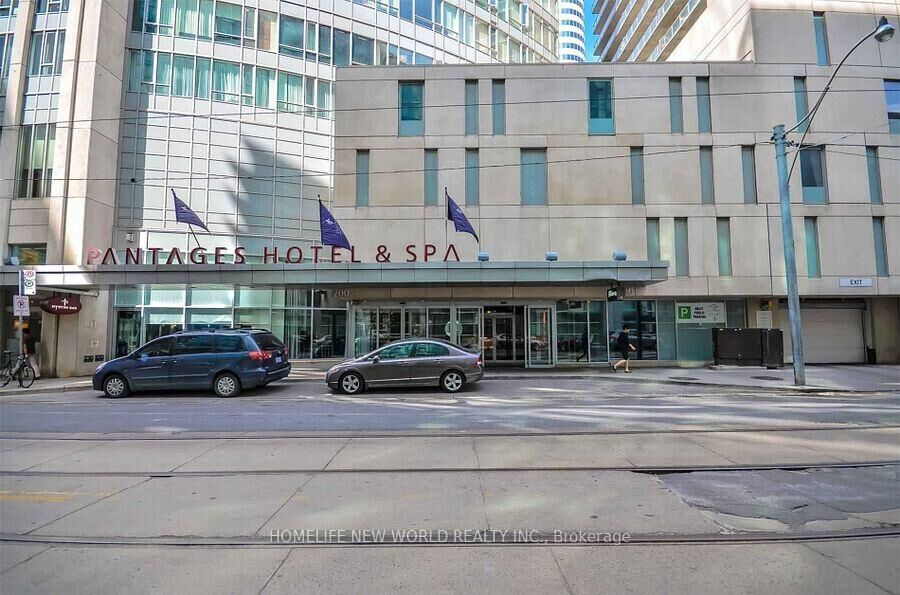 Property Photo: 210 Victoria Street 911 ON M5B 2R3