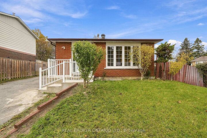 Property Photo: 66 Crow Trail ON M1B 1X7