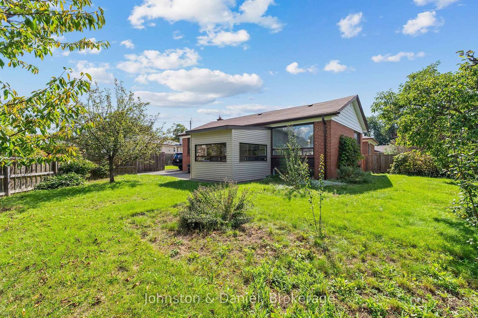 Property Photo:  30 Marawa Court  ON M1G 3A9 