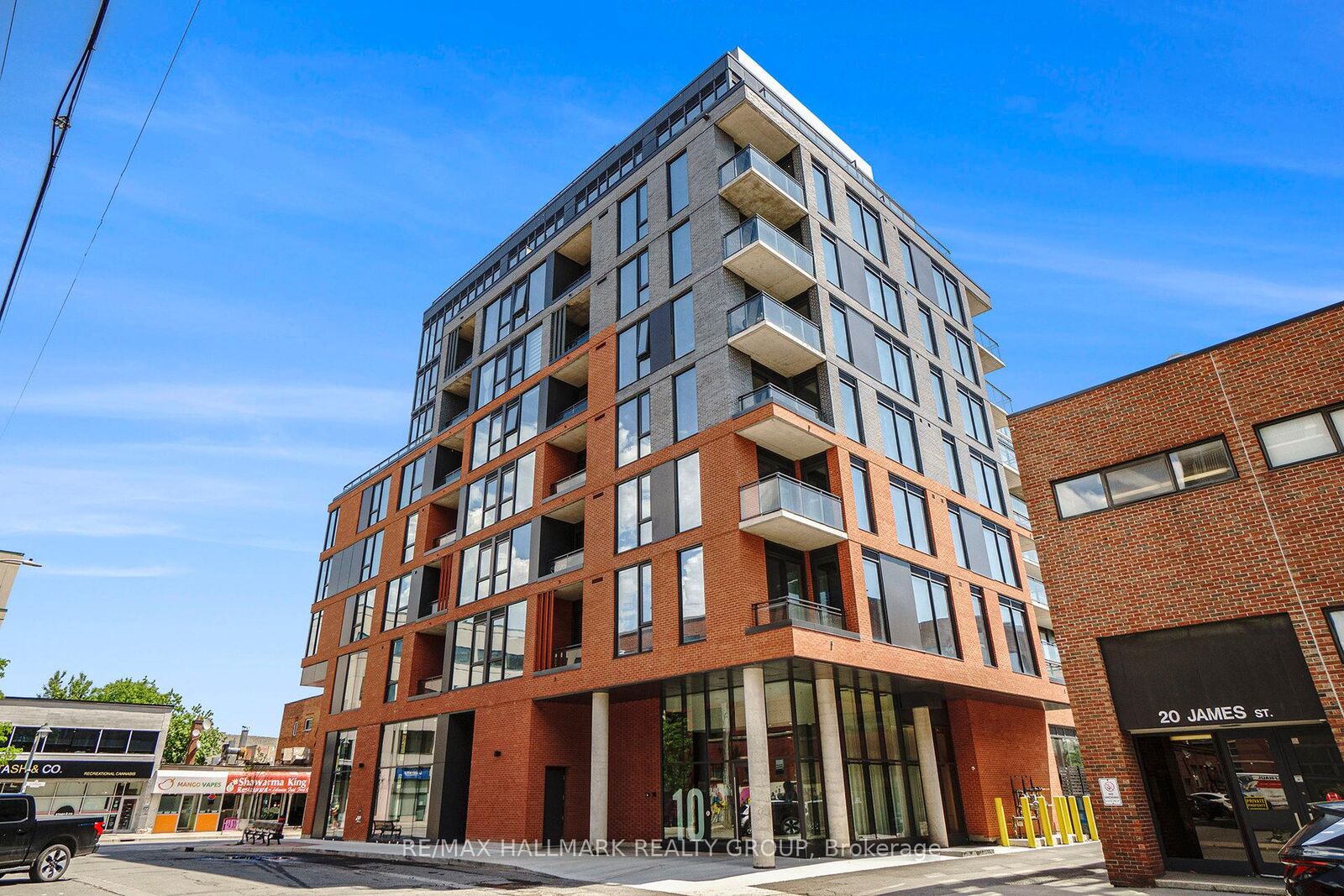 Property Photo:  10 James Street Lph4  ON K2P 1Y5 