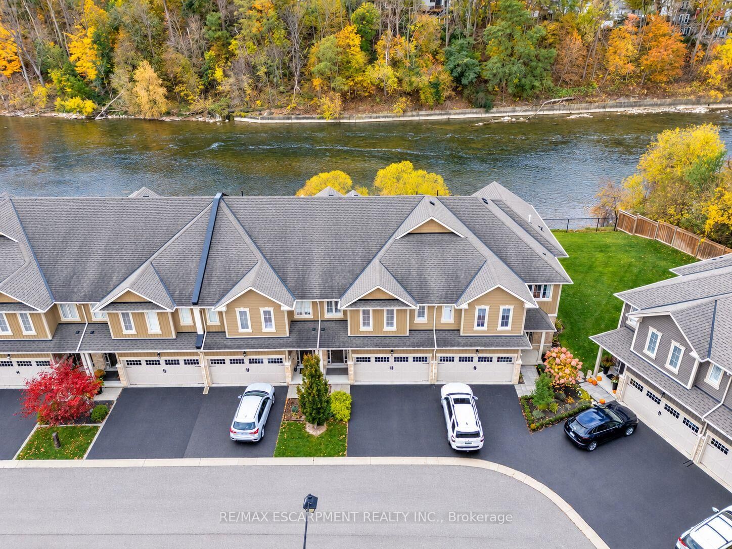 Property Photo:  80 Willow Street 20  ON N3L 0C6 