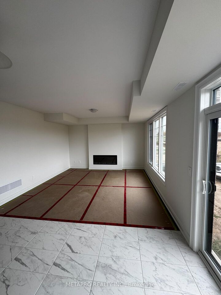 Property Photo: 36 Misted Breeze St Crescent ON L6Y 6M1