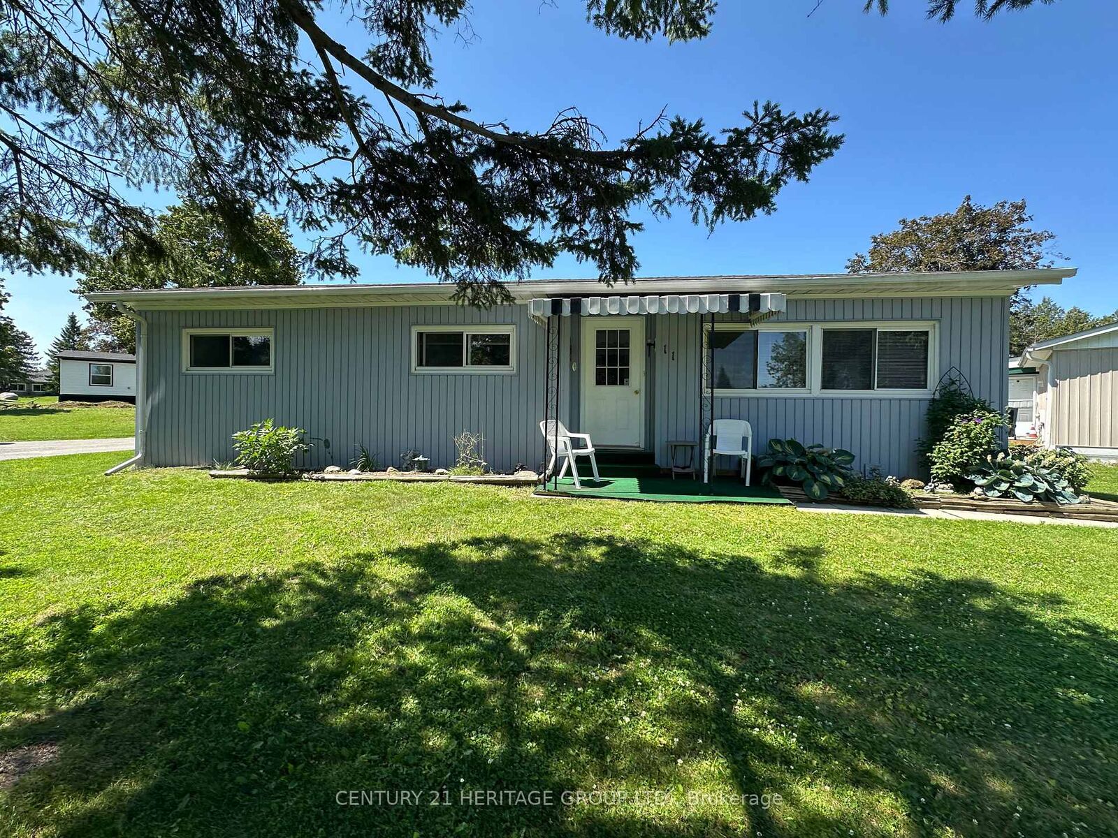 Property Photo:  11 Maple Court  ON L9S 1N9 