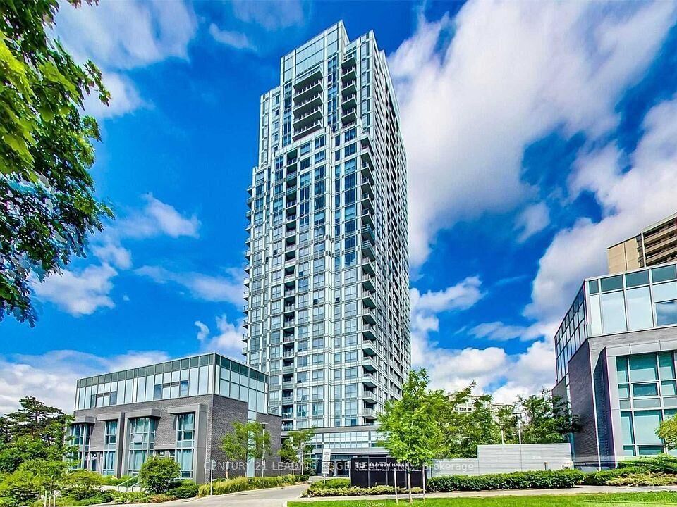 Property Photo: 18 Graydon Hall Drive 809 ON M3A 0A4