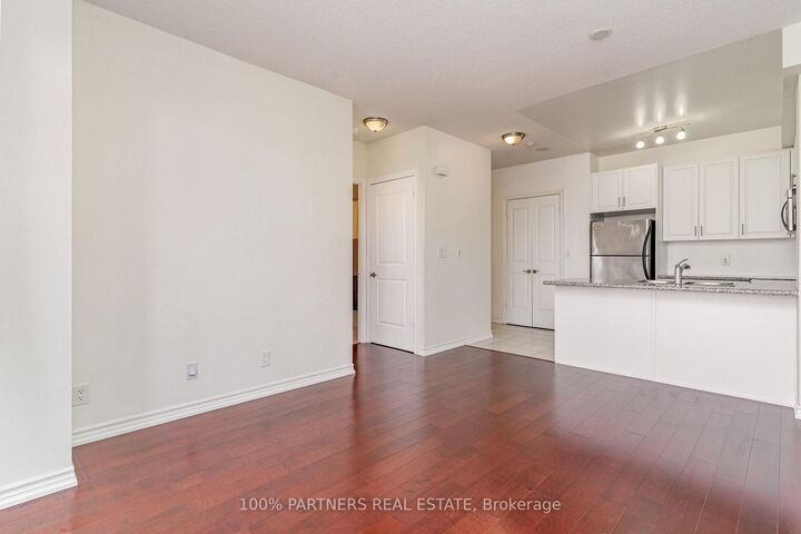 Property Photo: 133 Wynford Drive 1608 ON M3C 0J5