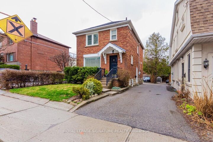 Property Photo: 150 Davisville Avenue Main 2nd/3rd Floor ON M4S 1E8