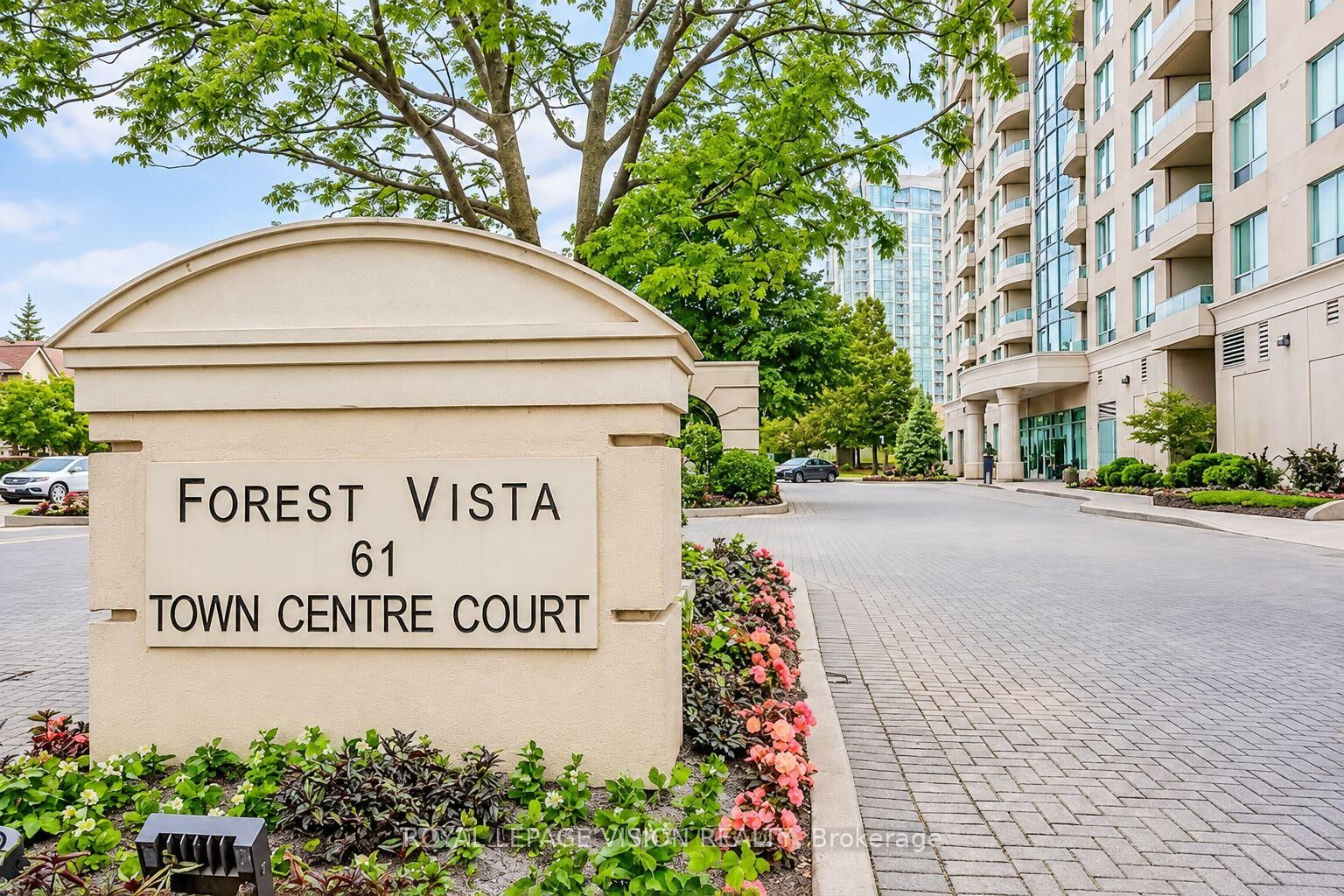 Property Photo:  61 Town Centre Court 903  ON M1P 5C5 