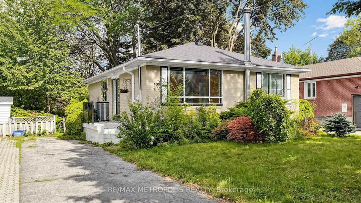 Property Photo: 139 Pandora Circle ON M1H 1V8