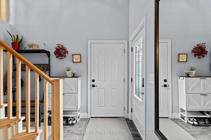 Property Photo:  3271 Turnbull Drive  ON L3V 6H3 