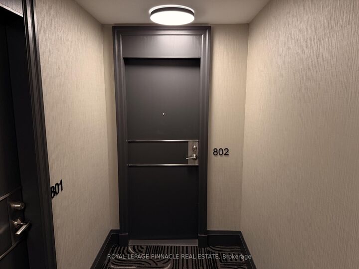 Property Photo:  30 Grand Trunk Crescent 802  ON M5J 3A4 