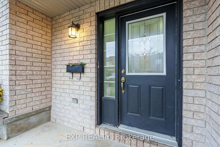 Property Photo:  333 Rolling Meadow Crescent  ON K1W 0A9 