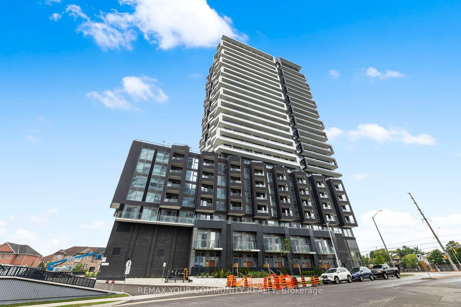 Property Photo:  260 Malta Avenue 517  ON L6Y 6L7 