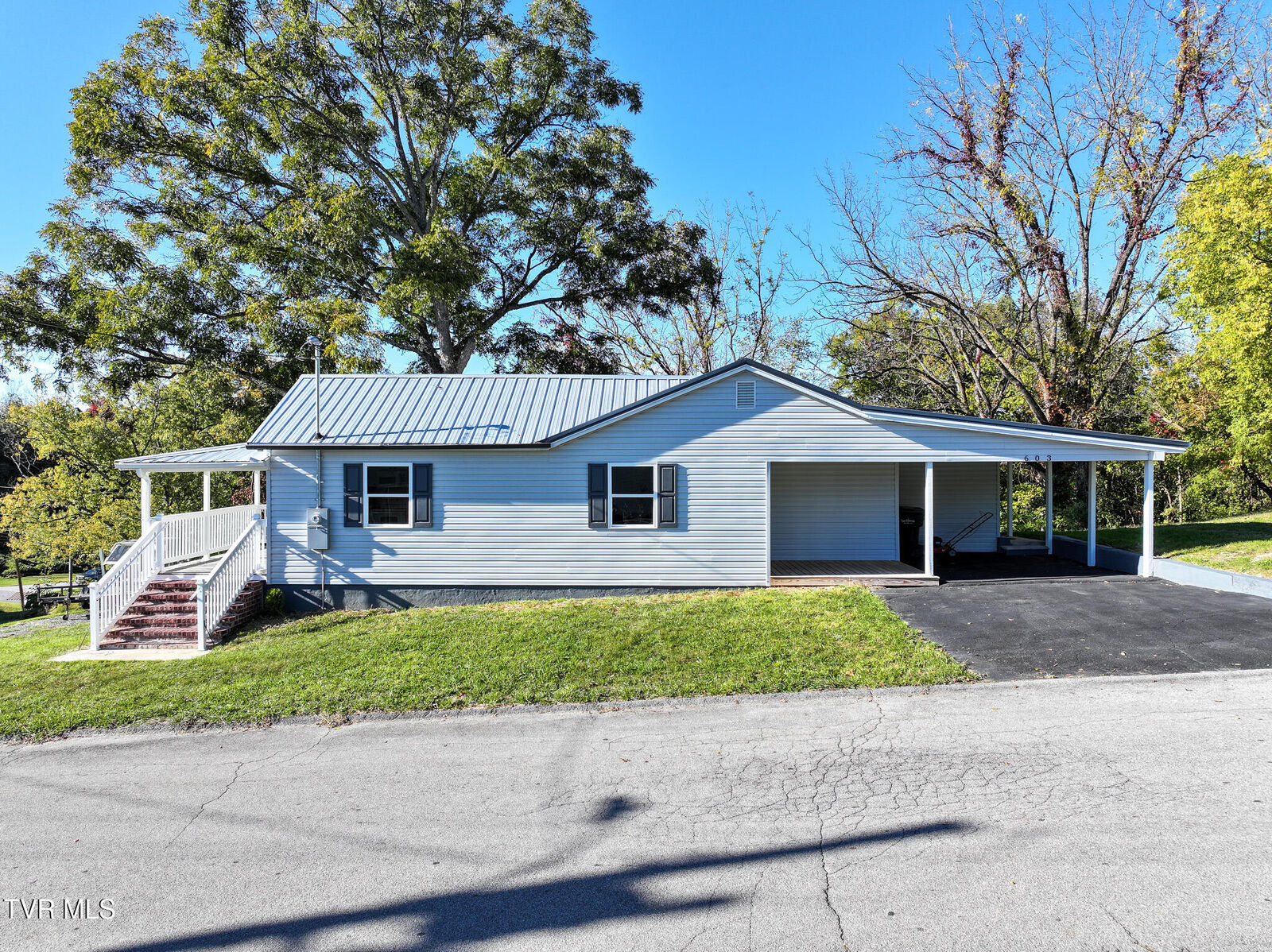 Property Photo: 603 North Hill Street TN 37745