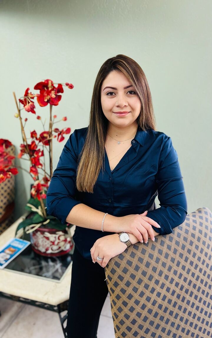 Carmen Godinez, Real Estate Salesperson in Edmond, Paramount