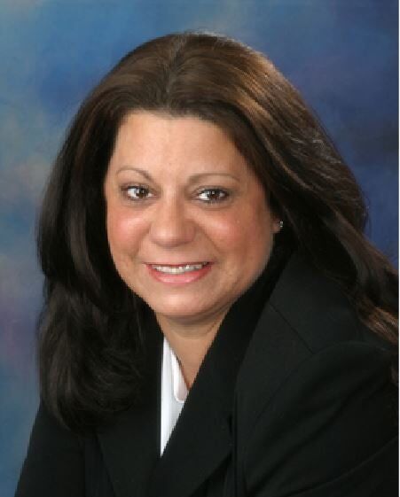 Laura Loeffler,  in Hauppauge, Realty Connect