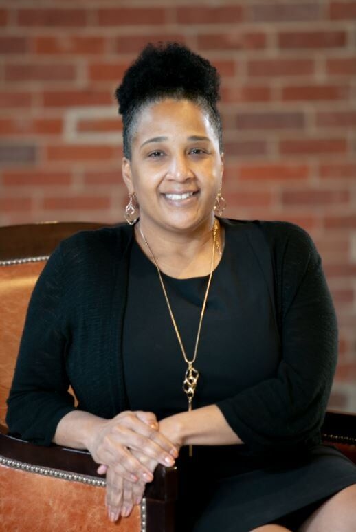 Holly Williams, Real Estate Salesperson in Midlothian, Realty @ Home