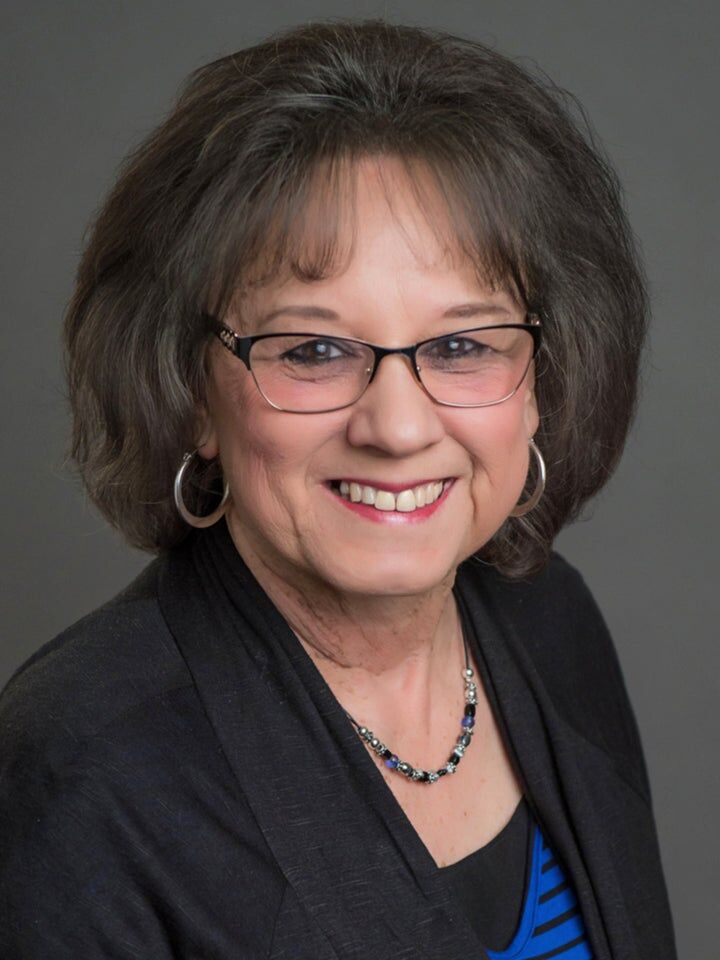 Marlene Morse, Real Estate Broker in Kennewick, Tomlinson