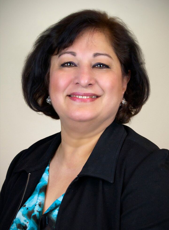 Naila Ashraf,  in Hauppauge, Realty Connect