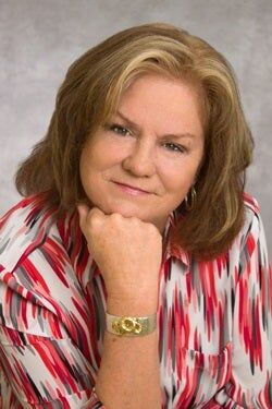 Rosanne Linders, Real Estate Salesperson in Port Charlotte, Sunstar Realty