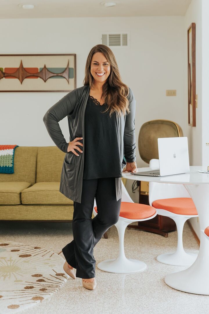 Sarah Lux, Real Estate Broker in Greenwood, Scheetz