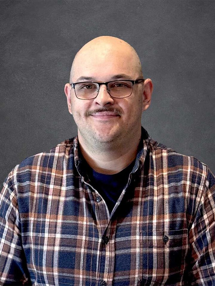 Damien Smith, Real Estate Salesperson in Spring Green, Affiliated