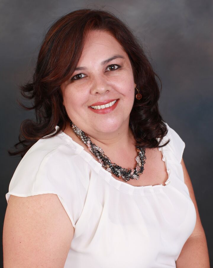 Yesenia Reynoso, Real Estate Salesperson in Woodland Hills, Masters
