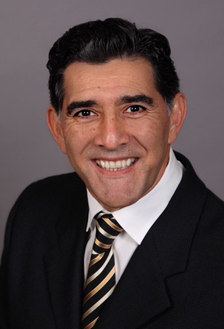 Harry Saheli, Real Estate Salesperson in Miami, World Connection